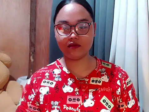  Lylia online show from December 19, 6:51 am