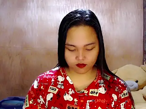  Lylia online show from April 4, 8:07 pm