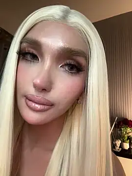 EmeraldGreyson online show from April 16, 8:59 am