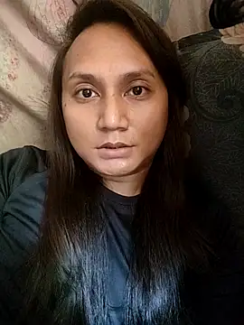 hella queen online show from April 5, 4:21 am