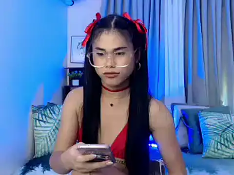 PrettyBlythes TS online show from November 3, 1:32 pm