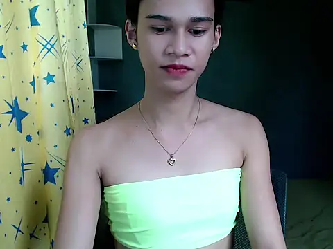 urseductivebarbie xx online show from November 11, 2:24 am