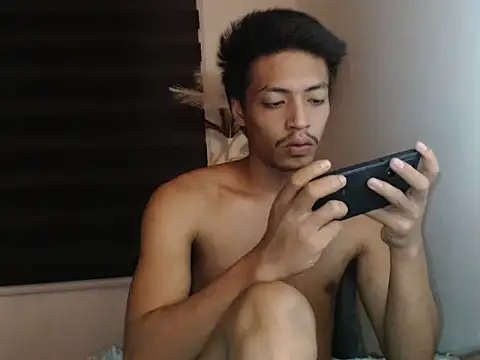 Snapshot of trans_69_ chatting on October 3, 7:03 pm trans 69  online show from October 3, 7:03 pm