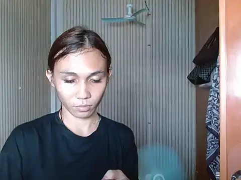 Urfucking khloe1 online show from June 3, 6:37 am