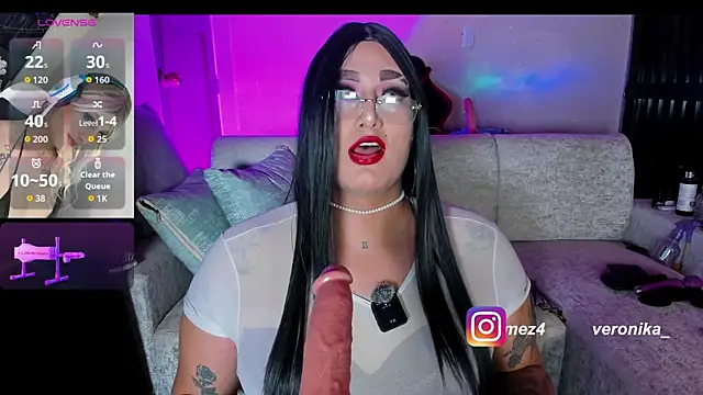 Sweetveronik 44 online show from June 18, 1:29 am
