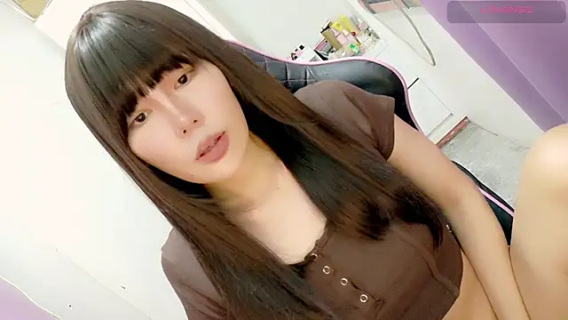 tgirljennie 69 online show from February 19, 3:14 am