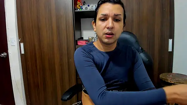 miss bigcockts online show from October 12, 8:17 am