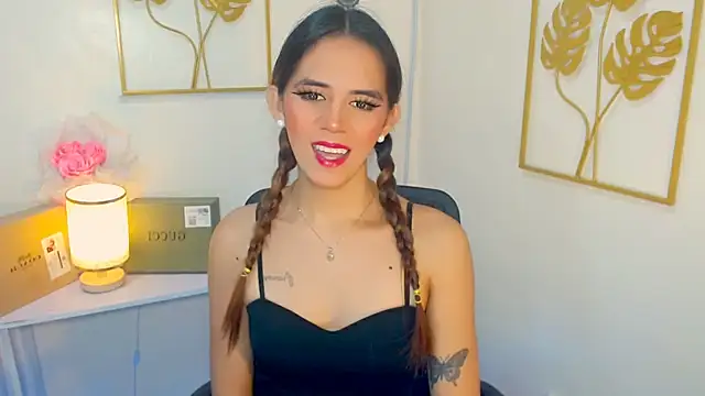 Snapshot of xPrecuioseChesca chatting on October 11, 1:08 am xPrecuioseChesca online show from October 11, 1:08 am