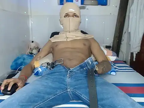 Sexy hotlatin25 online show from September 27, 9:46 pm