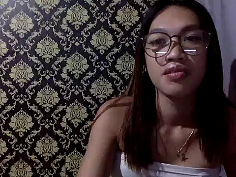 your wifey online show from October 7, 12:28 pm