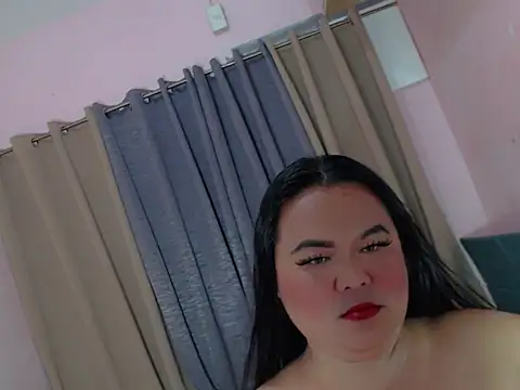 Snapshot of fallen_angel08 chatting on October 6, 4:18 pm fallen angel08 online show from October 6, 4:18 pm