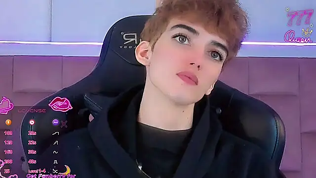 Baby FenixTS online show from February 27, 4:07 am