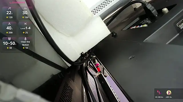 blue wxw online show from November 19, 4:56 am