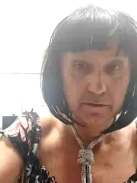 Snapshot of Emily_de_Carla chatting on October 15, 2:39 pm Emily de Carla online show from October 15, 2:39 pm