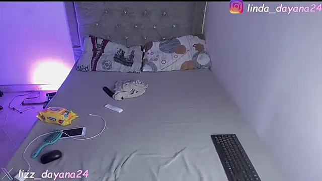 sweetdollinda23 online show from March 10, 7:01 am