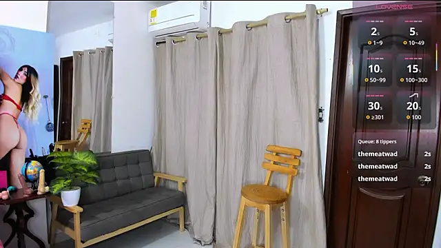 zou quira online show from February 19, 3:47 am