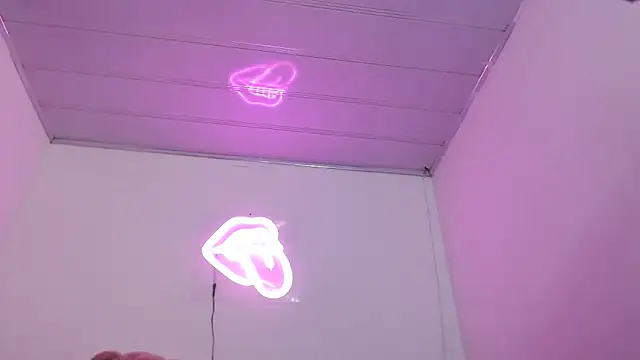 valerii fox 69 online show from April 14, 3:55 am