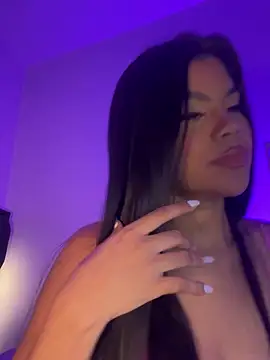 MiaSkylar online show from March 7, 7:03 am