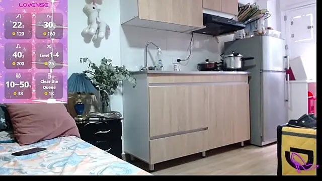 AllysonStonne online show from March 22, 9:08 pm