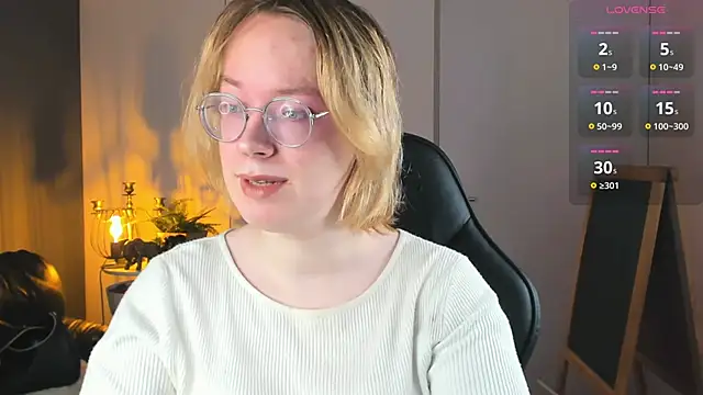 Amanda Butlerr online show from October 30, 10:03 am