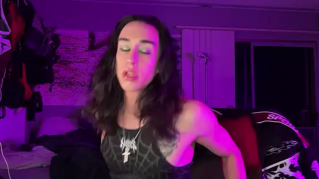 xoFrankie online show from January 17, 4:53 am