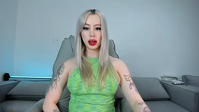 Sweet Soffi online show from April 3, 2:21 am