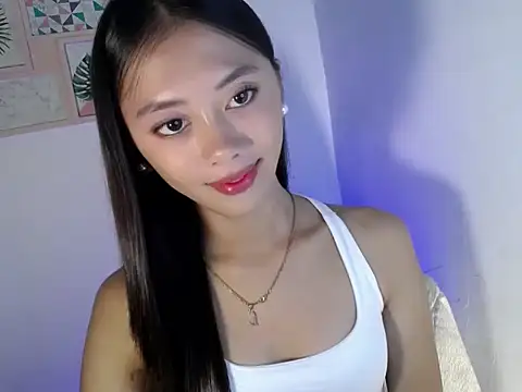 lovely kiannaHugecock online show from March 14, 1:59 pm