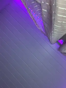 luluzinhax online show from February 19, 5:04 am