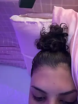 luluzinhax online show from April 17, 5:32 am