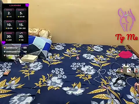 LuvLayla online show from April 10, 11:43 pm