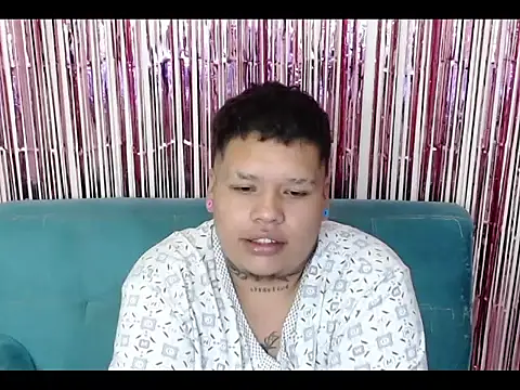 Yulian bigclit7 online show from December 3, 11:09 pm