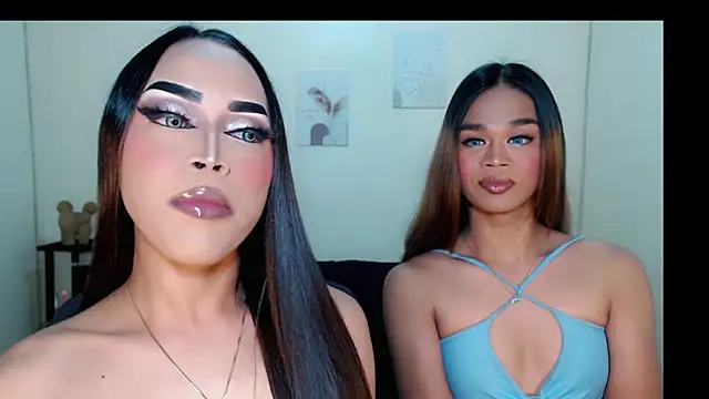 Snapshot of Lessandra_Lust chatting on September 8, 4:05 pm Lessandra Lust online show from September 8, 4:05 pm