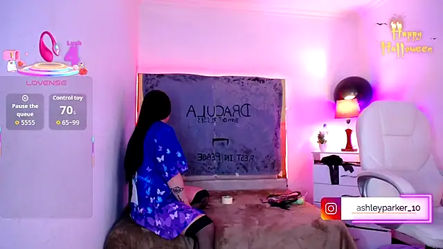 Ashley parkerr online show from October 16, 5:19 am