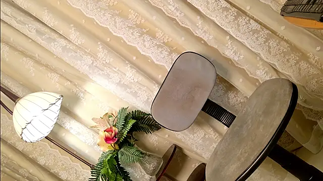 PrettyStranger online show from March 9, 7:01 am