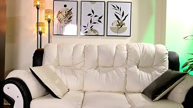 Violeta Foxz online show from March 18, 8:52 pm