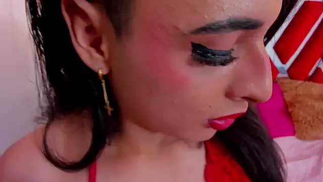 sweet Elizabeth online show from March 11, 1:15 pm