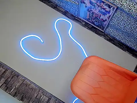 cristine shopa online show from April 9, 1:06 pm