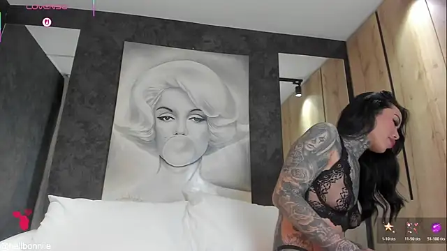 belllbonniie online show from February 7, 5:41 pm