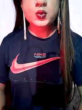 Cutie-Whiskey1 online show from December 21, 6:57 pm