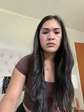 ZoeyJohnson online show from March 18, 12:01 am