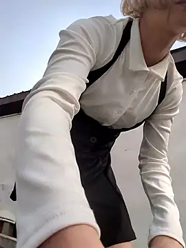 takusaki223 online show from March 30, 5:30 am