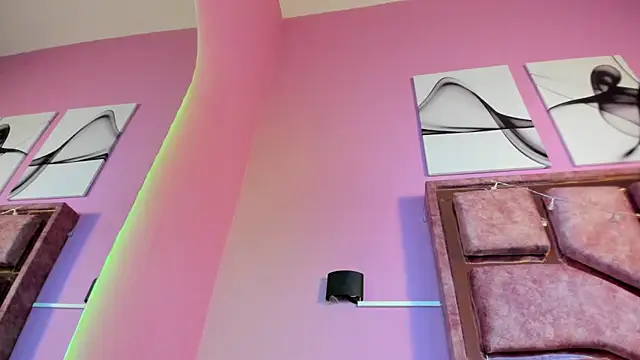 samantaa liov online show from December 4, 8:02 pm