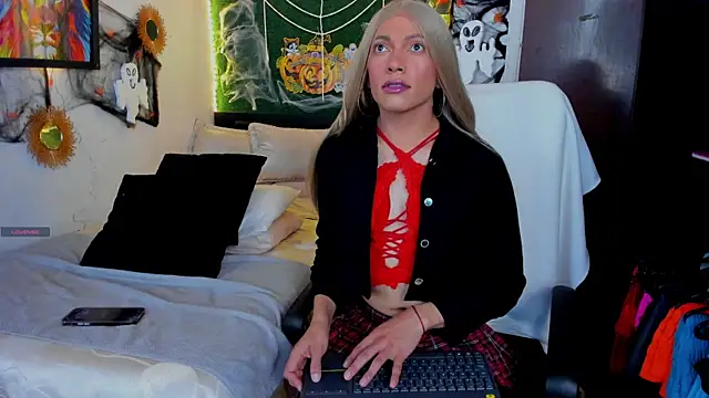 jess69jones online show from October 24, 4:56 pm