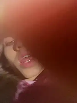 SiaraRealist online show from November 26, 1:19 am