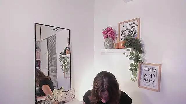 KassMonroe online show from January 15, 8:40 pm