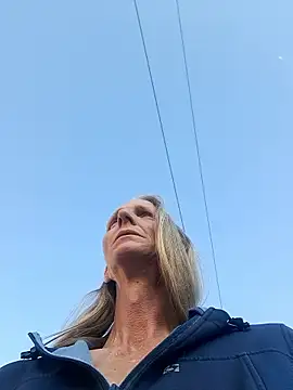 Cheryl F online show from April 22, 5:42 pm