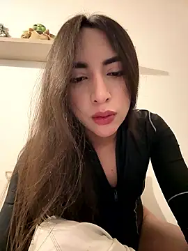 valeriahornier online show from January 10, 6:30 am