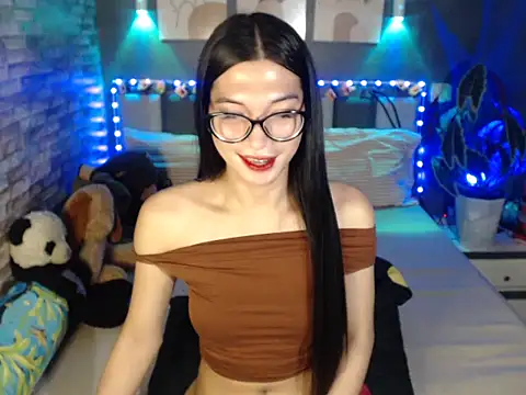 HotNathalie6900 online show from April 4, 12:03 pm