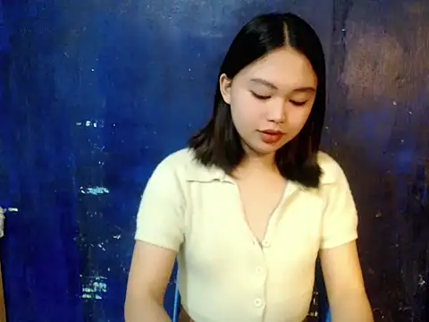 lustfullakim online show from December 22, 2:00 pm