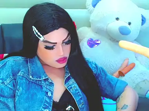 NharaBigCock online show from March 6, 7:30 pm